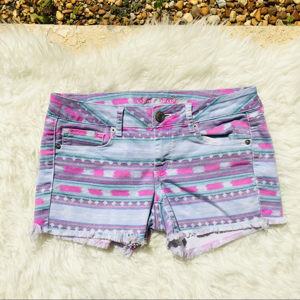 AMERICAN EAGLE stretch cutoff Aztec shorts 6